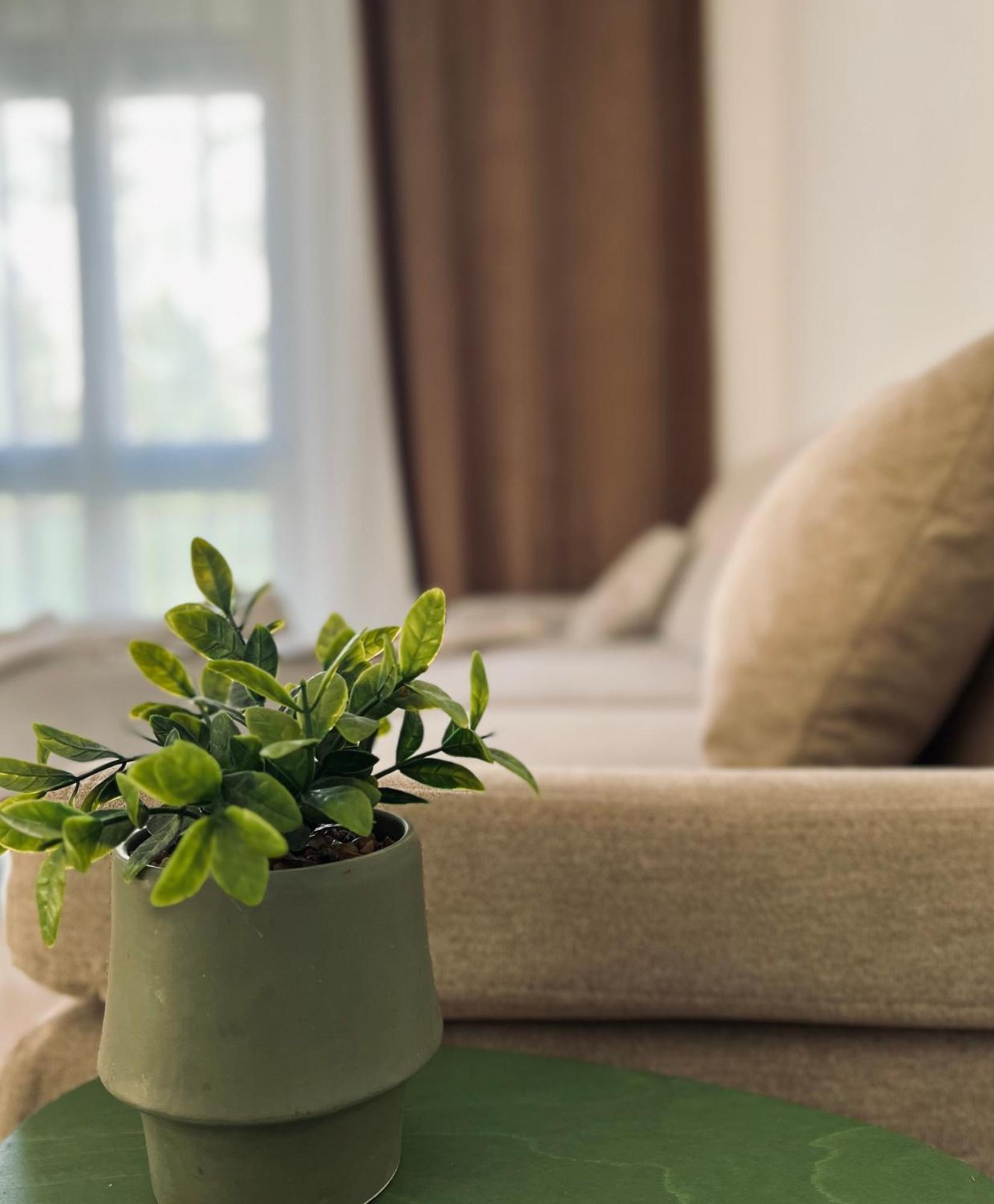 Apartment Bright & Sunny Two Bedroom Dubrovnik
